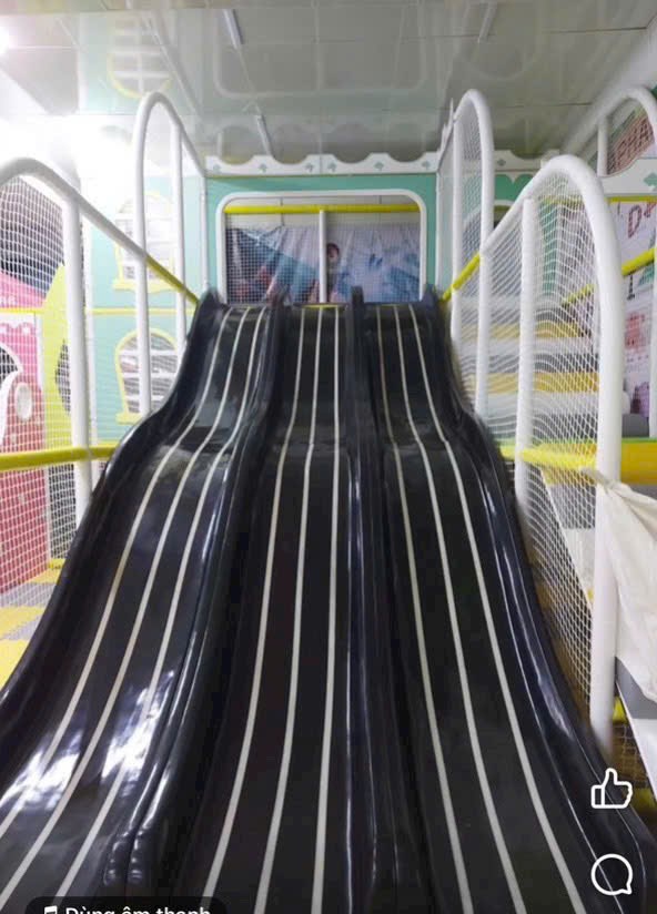 Máng Trượt, Cầu Trượt